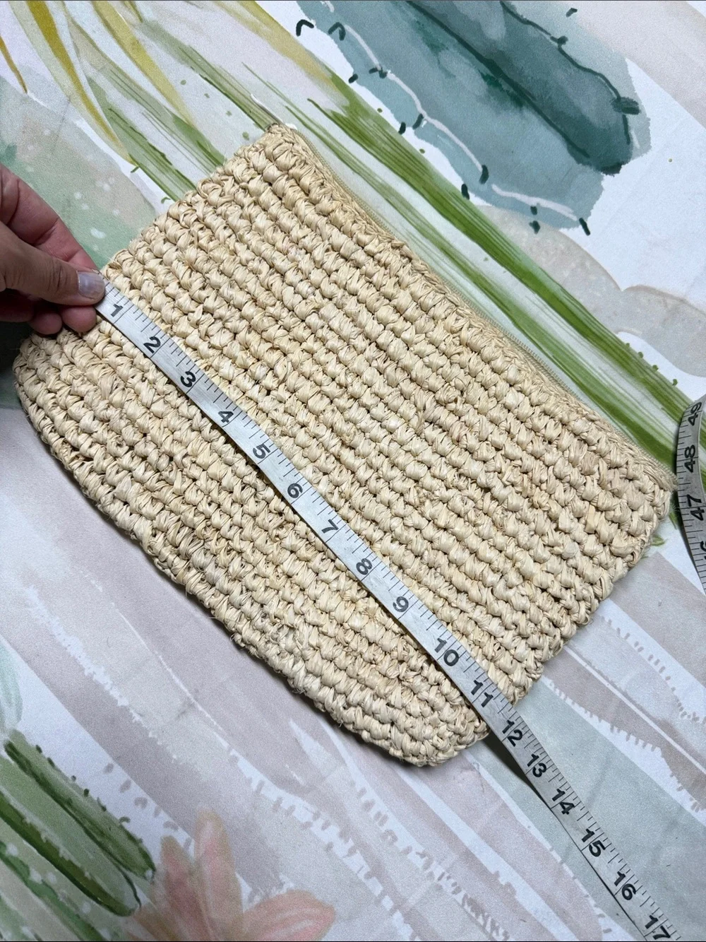 Neutral Beige Handwoven Straw Clutch - Versatile Summer Wristlet bag